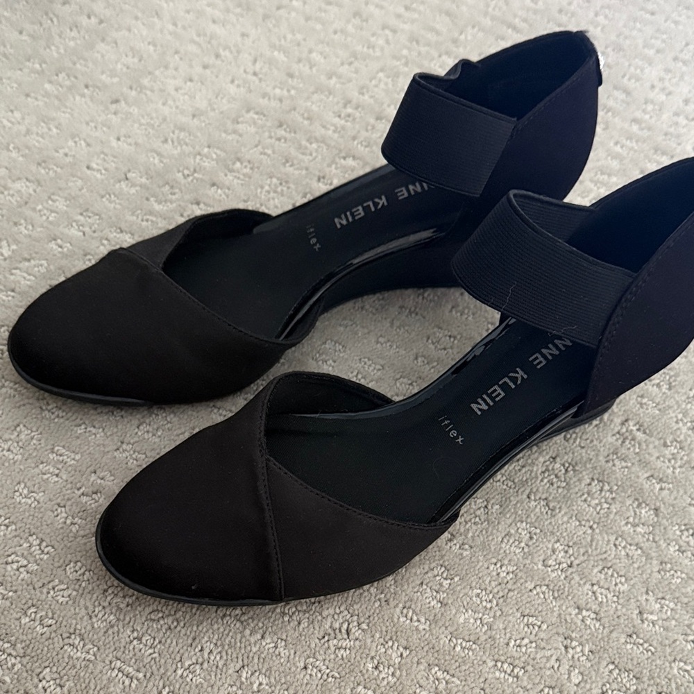 New Ann Klein Women's Tiffany ankle strap wedge 7.5
